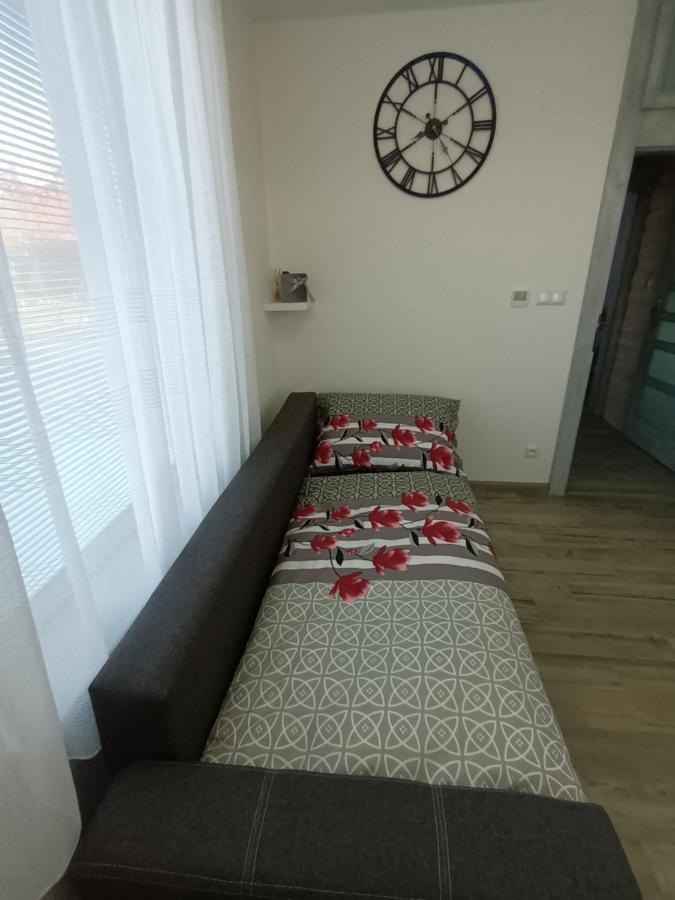 Domcek V Zahrade Villa Liptovsky Mikulas Ngoại thất bức ảnh